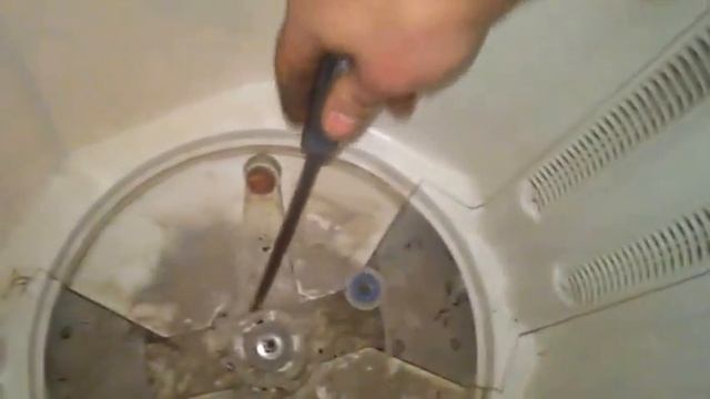 Не стирает стиральная машина полуавтомат. Смотри почему. Часть 3 смотреть онлайн
