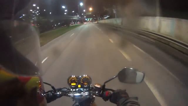 Suzuki GSR125 - Dia e noite - Eddie Em Apuros смотреть онлайн