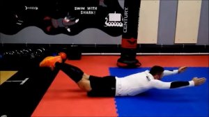 Упражнение для укрепления мыщц спины   СУПЕРМЕН