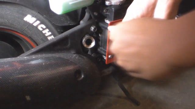 Honda Ruckus Oil Change HD смотреть онлайн