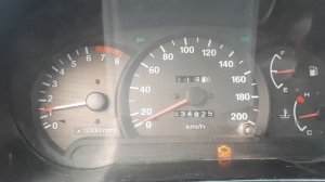Hyundai Accent обороты полтора