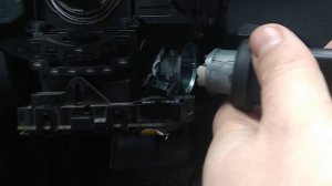 Замена личинки замка зажигания vw caddy БЕЗ СНЯТИЯ РУЛЯ