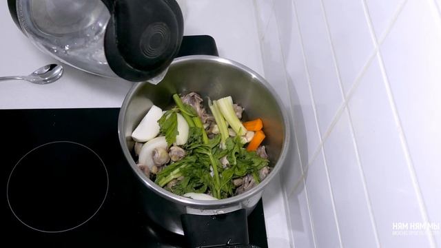 ТЁМНЫЙ БУЛЬОН смотреть онлайн