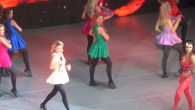 Ирландские танцы, чечетка. Девушки танцуют смотреть онлайн