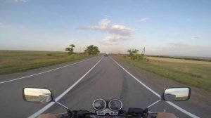 MOMENT'S # 8 : обгон колонны военных и томатные жуки ( Honda cb 400 )