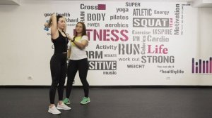 Французский жим с гантелями стоя