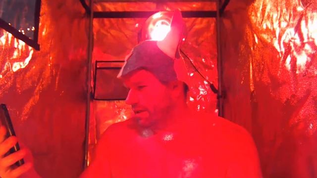 30 For 30 Sauna Challenge: Day 29 - DIY NIR Infrared Sauna Round 2 смотреть онлайн