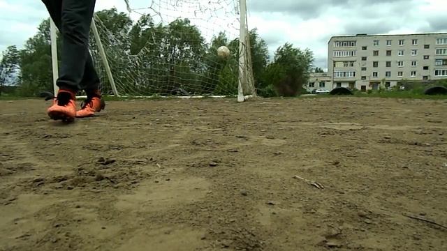 Футбольные трюки с помощью монтажа|Как сделать это?! смотреть онлайн