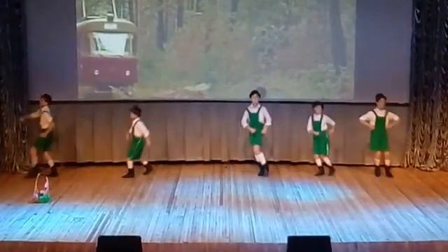 Ансамбль народного танца "Калинонька" м.Київ Тирольский танец 04 11 2016 смотреть онлайн