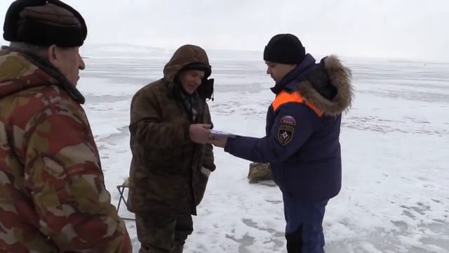 Опасность тонкого льда смотреть онлайн