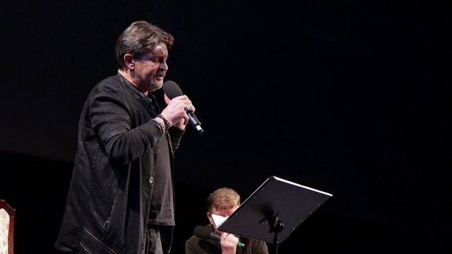 Театр имени Ленсовета. В главной роли Александр Домогаров.
Санкт - Петербург. 1 мая 2023 год.