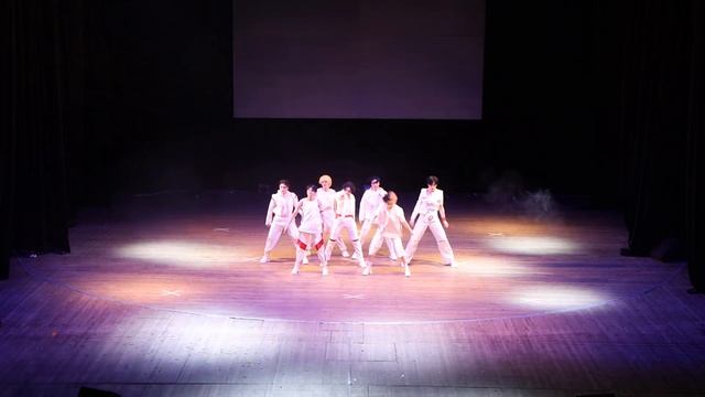 CDK - ATEEZ «Guerrilla» (Ковров) - FAP 2023 смотреть онлайн