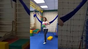 Упражнение на развитие координации, ловкости и моторного планирования для детей с аутизмом