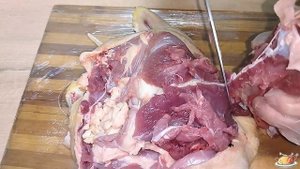 ЭТОТ РЕЦЕПТ ЛУЧШИЙ ЧТО МОЖНО ПРИГОТОВИТЬ ИЗ УТКИ.? БЕЗ КОСТИ ,С  АЙВОЙ И ЛУКОВОЙ ВИНОЙ НАЧИНКОЙ!