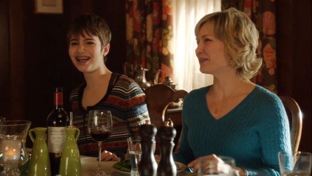 Jamie Swallowed WHAT?!: 2x9 Reagan Family Dinner Scene (Funniest of All Time) смотреть онлайн