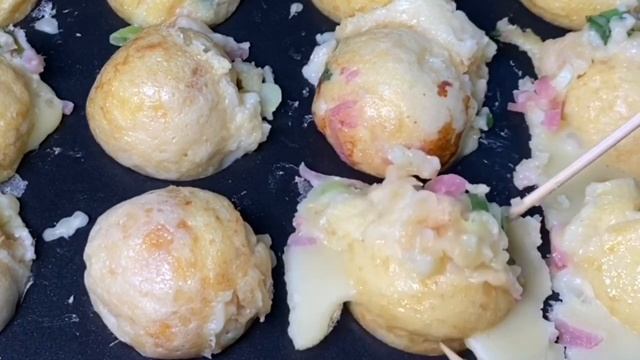 TAKOYAKI from scratch with special Takoyaki SAUCE/swak pang negosyo смотреть онлайн