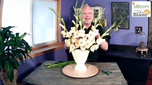 Gladiolus in a Mid-Century Glad Vase- LIVE with J смотреть онлайн