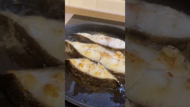 Стейки синекорого Палтуса смотреть онлайн