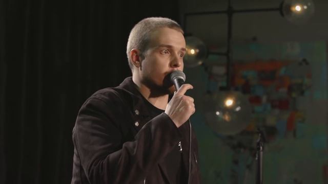 Детство на свалке. Жизнь в Майкопе. Блюдце деда. Красивая жена - Стендаповый Стендап #10 смотреть онлайн