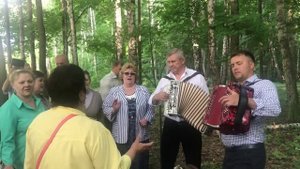 Я когда-то была молодая! Измайловский пятачок! С гармонью по жизни!