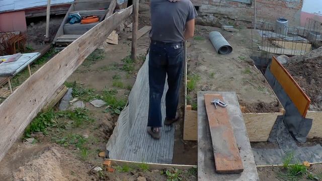 24 2019 Гидроизоляция подошвы фундамента. Свой дом. смотреть онлайн