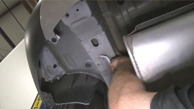 etrailer | Trailer Hitch Installation - 2008 Saturn Vue - Curt смотреть онлайн