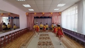 Веселый русский танец ДОУ 24