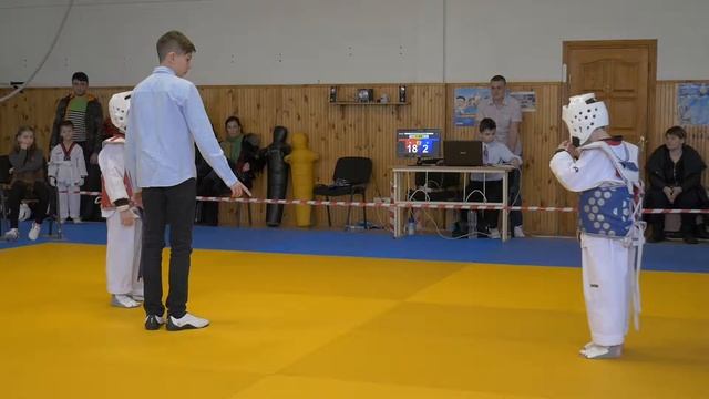 4-й бой Дядюк Артём СК Георг 4 февраля 2018г смотреть онлайн