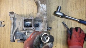 КАК ПОМЕНЯТЬ  сайлентблоки двигателя на скутере