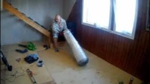 #11. Утепляем пол на кухне, стелим ламинат