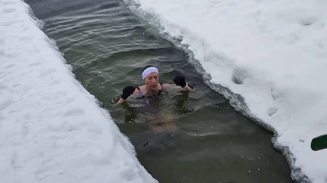 Моржевание, закаливание в марте
