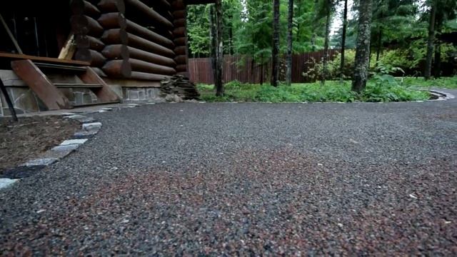 Дорожки в лесу уложенные гранитной крошкой . Мостовая Ру смотреть онлайн