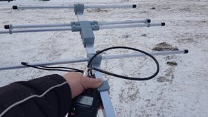 Супер бомбическая антенна для SATCOM