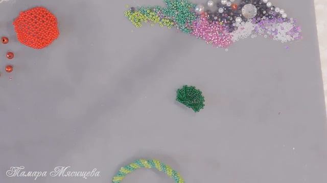 Браслет на проволоке мемори. Жгут из бисера. Роза из бисера. смотреть онлайн