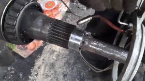 Снова приваренная гайка на чулке среднего моста.