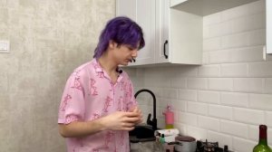 ??СТРАННЫЕ ЛАЙФХАКИ ДЛЯ ПОКРАСКИ ЯИЦ НА ПАСХУ//МАКАР КАРЕЛИН??