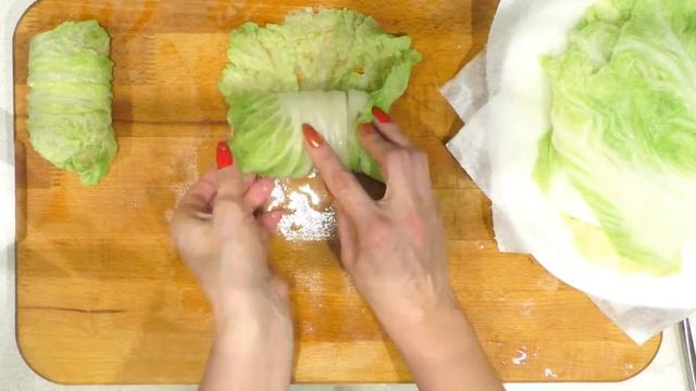 Голубцы с курицей, китайской капустой и сливочно грибным соусом