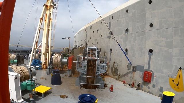 100 Дней на борту контейнеровоза. Вторая серия - "Смена планов". (100 days onboard. Episode 2) смотреть онлайн