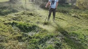 Trimer Husqvarna 143 r2