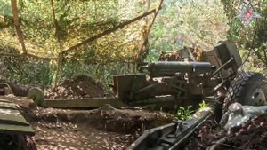 Репортаж о расчёте 100-мм противотанковой пушки МТ-12 "Рапира" в зоне СВО