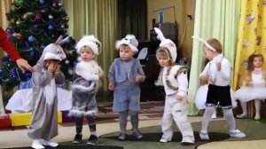 Утренник в детском саду. Смешные дети!