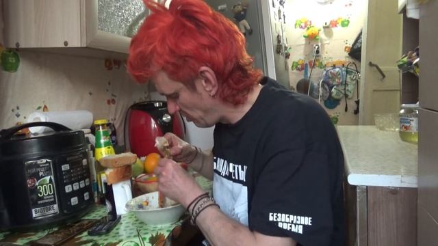 обжор мукбанг солянка с курицей компот ананас персик и батон смотреть онлайн