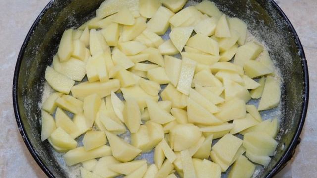 Заливной пирог с картошкой и фаршем
