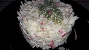 Салат с крабовыми палочками и капустой