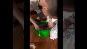 как быстро убрать слайм с одежды?