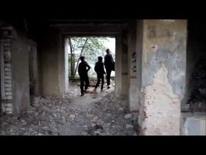 Заброшенный разрушающийся Дом культуры в Кировском районе города Волгограда вид внутри здания