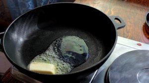 Сливочные макароны с копченой колбасой и сыром