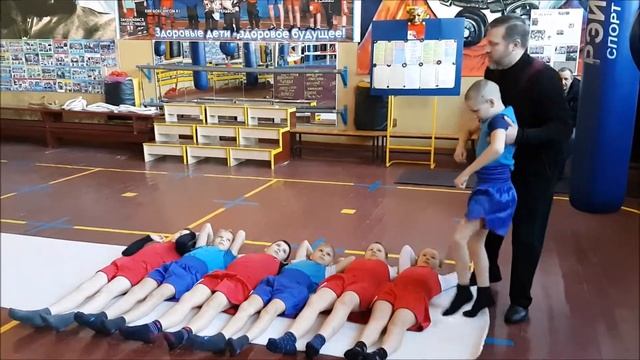 Игровое упражнение для пресса "БЫЧОК" смотреть онлайн