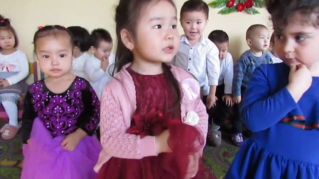 Утренник 8 Марта в младшей группе смотреть онлайн