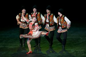 Молдавский танец "Ляна", Анс. "Ритмы детства". Moldovan dance "Lyana", Ens. "Rhythms of childhood".
